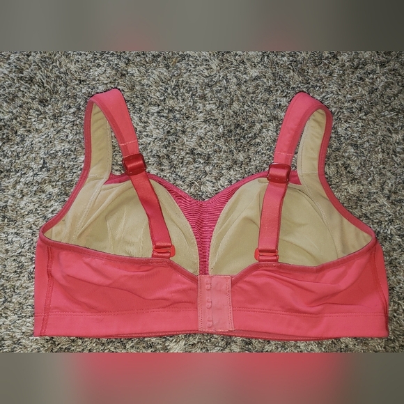 Lululemon| Mesh Wireless Sports Bra - Picture 6 of 6